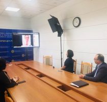 Viorica Dumbrăveanu către lucrătorii medicali : „Sunteți eroii zilelor noastre. Sistemul medical trebuie să devină o prioritate a statului”