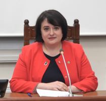 Viorica Dumbrăveanu: „Îndemn toți cetățenii spre responsabilitate. Stați acasă!”