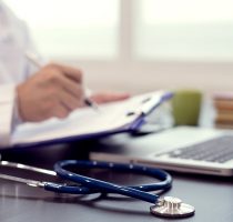 MSMPS precizează: Certificatele medicale (F-027) se solicită doar pentru copiii care se înmatriculează primar la grădiniță sau clasa întâi