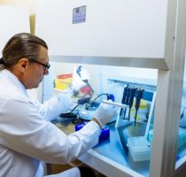 Centrul de Medicină Legală a început prestarea serviciilor de expertiză judiciară genetică