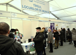 Peste 1000 de joburi oferite la Tîrgul locurilor de muncă