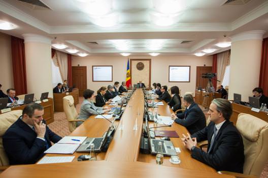 Începând cu 1 aprilie 2018, venitul lunar minim garantat va constitui 1025 lei