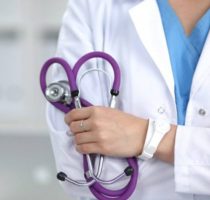 Salarii de funcție mai mari pentru personalul medical și șoferii de ambulanțe
