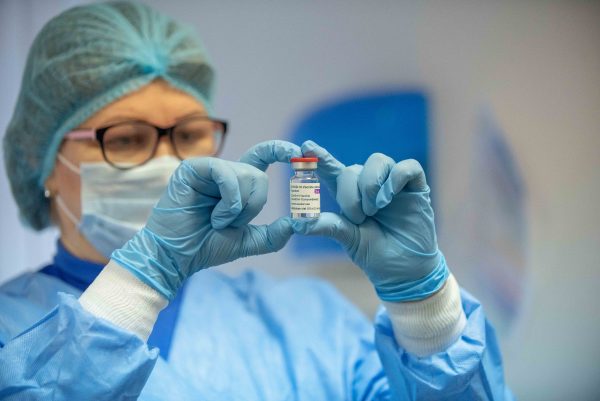 Campania de combatere a miturilor despre vaccinare: „Informează-te din surse sigure și protejează-te de virus”