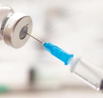 Ministerul Sănătății oferă posibilitatea tuturor cetățenilor străini să se imunizeze împotriva COVID-19 în centrele de vaccinare din țară