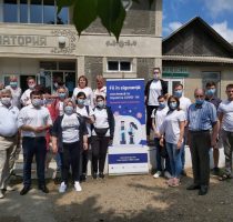 Maratonul vaccinării de la casă la casă. 15 echipe mobile au informat și vaccinat cetățenii din  raioanele Briceni şi Edineț