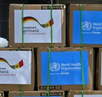 COVID-19: Un milion de măști donate de Germania și OMS