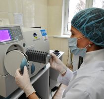 USAID și OMS au donat Agenției Naționale pentru Sănătate Publică echipament performant de laborator în identificarea rapidă a microorganismelor ca parte a managementului cazurilor severe de COVID-19 asociate cu suprainfecții bacteriene