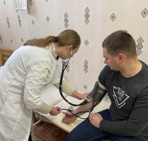 Indemnizațiile unice de 120 de mii de lei și 96 de mii de lei vor fi oferite într-o singură tranșă tinerilor specialiști cu studii medicale și farmaceutice