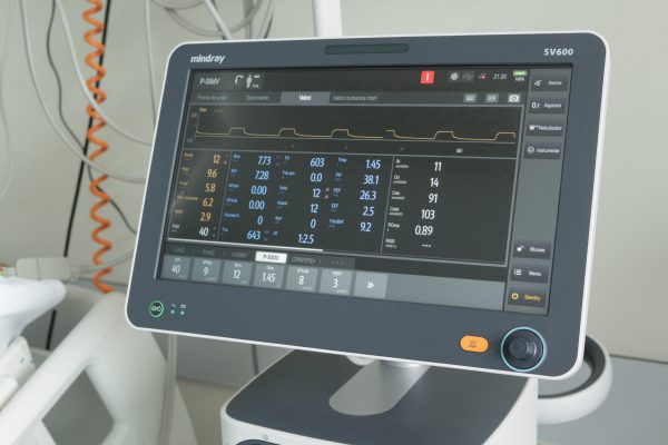 Cinci instituții medico-sanitare publice, dotate cu ventilatoare pulmonare