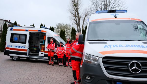 Ambulanțe noi și echipamente pentru echipele de asistență medicală urgentă