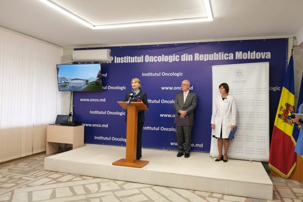 La Institutul Oncologic începe construcția unui complex radioterapeutic