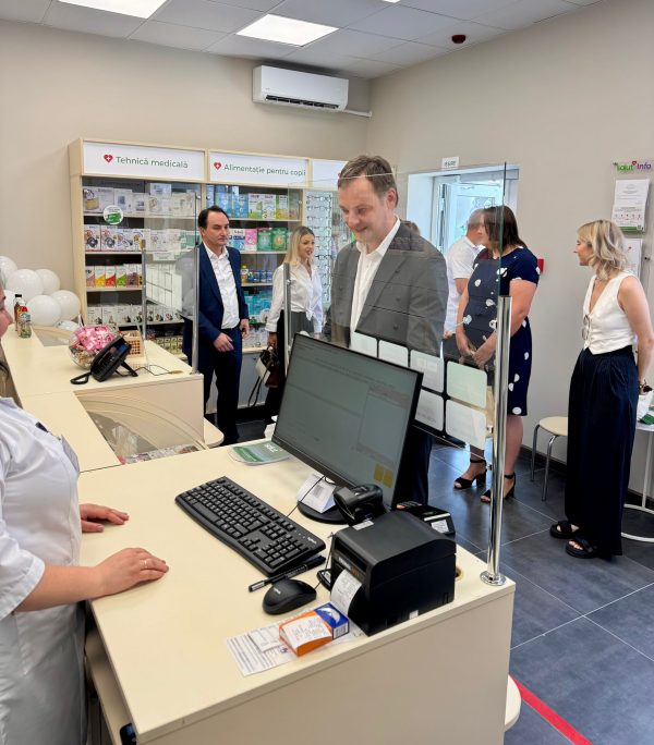 Inaugurarea celei de-a 100-a farmacii în cadrul proiectului „Farmacie în satul tău”