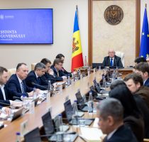 Guvernul a aprobat regulamentul sanitar privind plasticul reciclat utilizat în contact cu alimentele