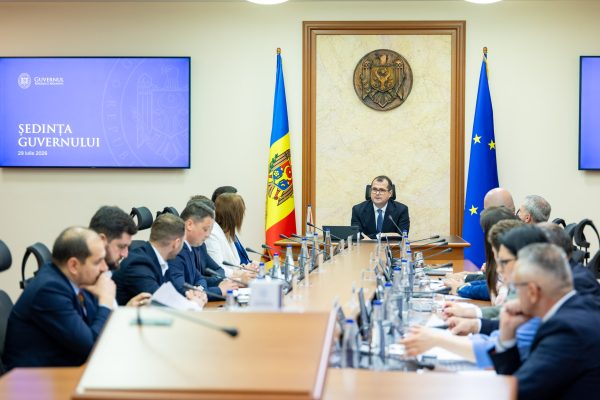 Înainte să mergi la scăldat, vei putea afla dacă apa este sigură: Guvernul a aprobat noi reguli de monitorizare a calității apei