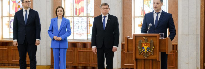 Alexandru Gasnaș a depus jurământul în calitate de ministru al Sănătății al Republicii Moldova